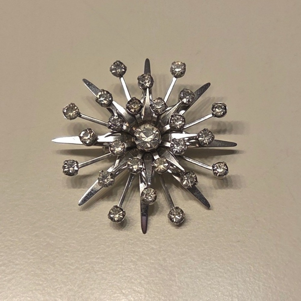 Sparkling‎ Starburst Brooch Pin Rhinestone Silver Tone MCM Mid Century Modern